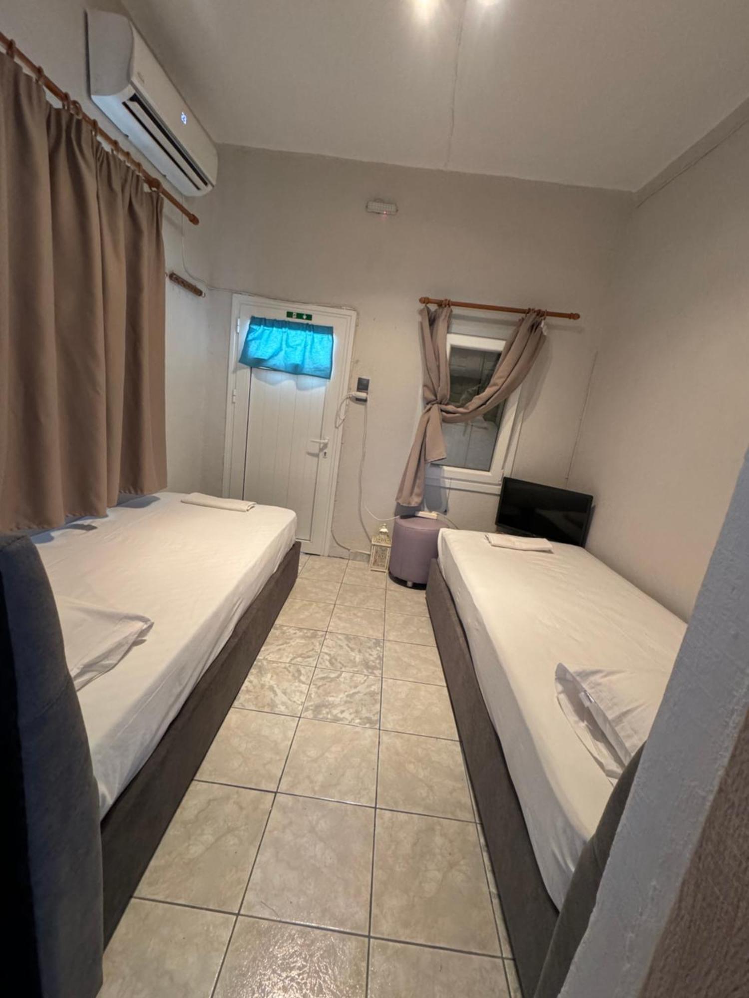 Dimitri'S Apartment 瓦捷拉 外观 照片